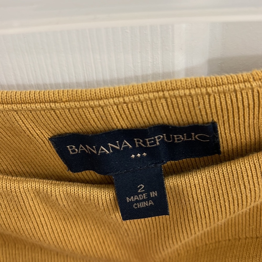 Banana republic mustard colored ribbed skirt - Picture 4 of 4